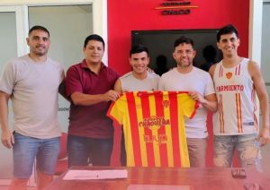 Sarmiento renueva a Ayala y avanza en la conformación del nuevo plantel