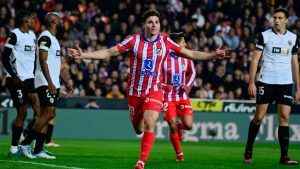 Julián Álvarez marca un doblete en la goleada del Atlético Madrid ante Valencia