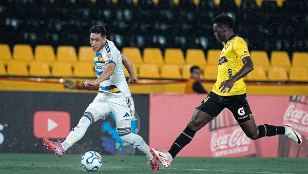 Boca perdió en Guayaquil y se le achicó el margen en la Copa