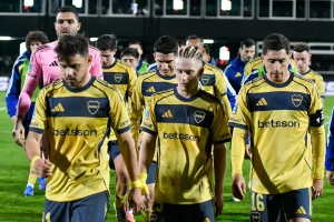 Riestra goleó a Boca y dio el primer golpe del Clausura