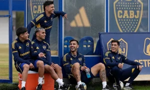 Boca se mide con River en un duelo que puede marcar su rumbo