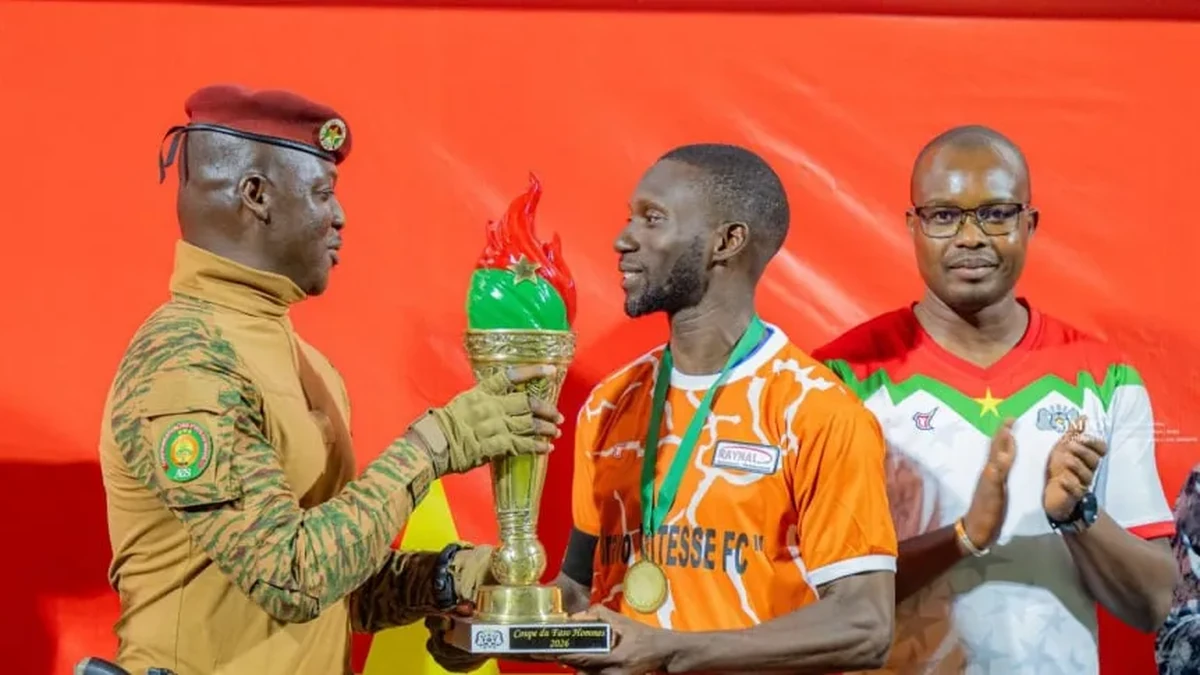 Burkina Faso, entre la apuesta por el fútbol y la pasión por el ciclismo
