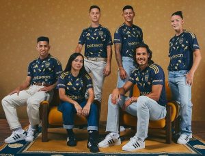 Boca presentó su nueva camiseta por los 120 años del club