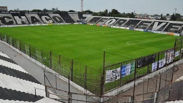For Ever recibe a Defensores con la mira en el Reducido