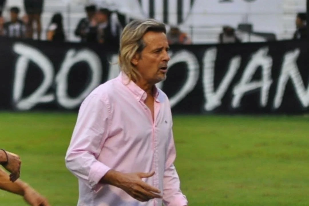 For Ever reordena su semana con nuevo DT y partido pendiente ante Colón