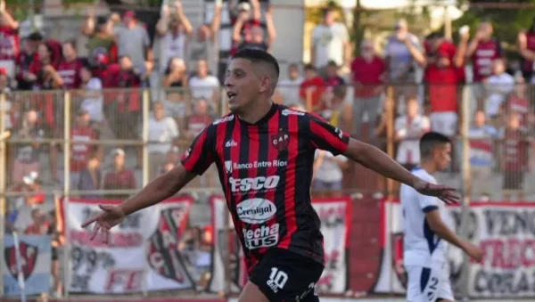 Damián Arce se sumó a For Ever para la segunda rueda