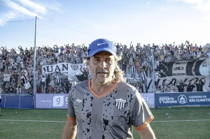 Daniel Cravero regresa a For Ever en un momento clave de la Primera Nacional