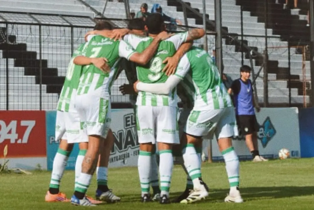 Defensores de Vilelas arrancó la Reválida con una goleada ante Sarmiento