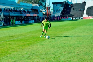 Defensores no pudo romper el cero frente a El Linqueño