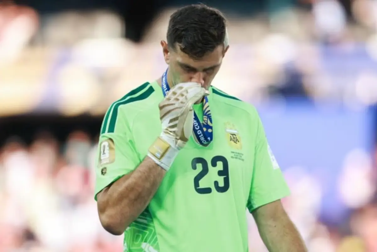 Dibu Martínez abrió un interrogante sobre su futuro en la Selección argentina