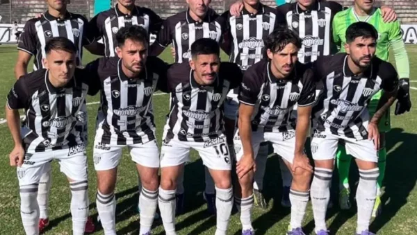 For Ever recibe a Ferro con la obligación de sumar de a tres