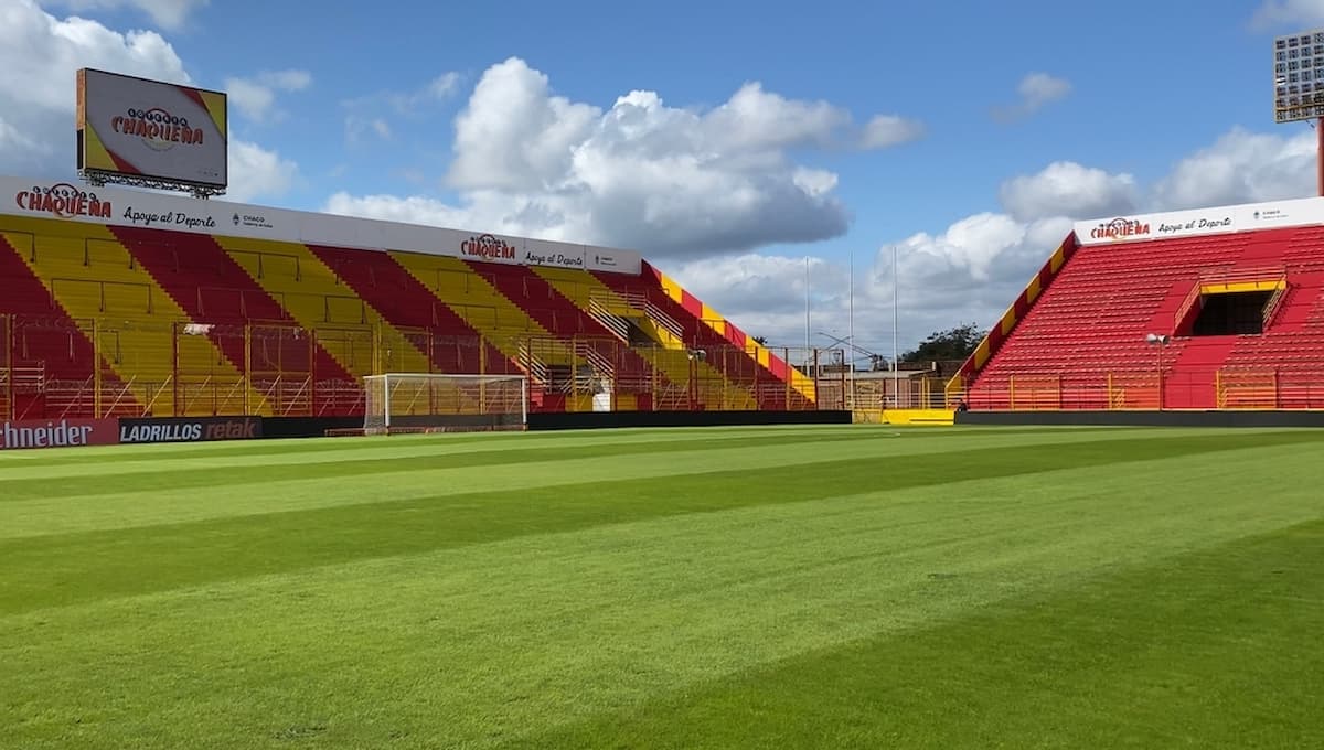 Sarmiento retomó los entrenamientos y continúa la búsqueda del nuevo técnico