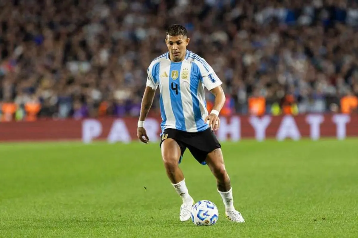 River apunta a Facundo Medina para reforzar la defensa después del Mundial