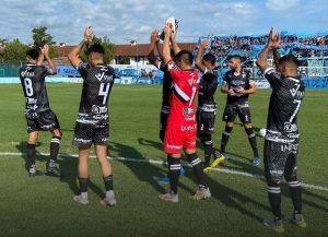 For Ever ajusta detalles y define su equipo para enfrentar a Temperley