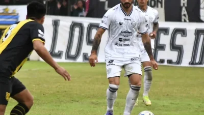 For Ever volvió a perder y sigue hundido en la tabla
