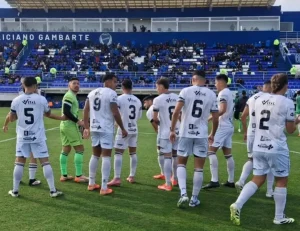 For Ever no pudo completar la remontada y perdió con Godoy Cruz
