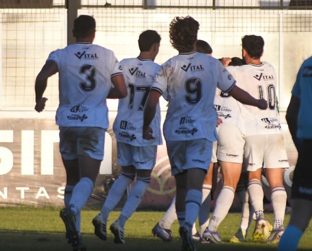 For Ever se aferró a una chance y venció a Colón en Resistencia