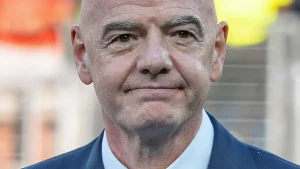 FIFA abandona el proyecto que había enfrentado a Infantino con UEFA