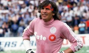 Falleció Hugo Gatti, leyenda xeneize y revolucionario del arco