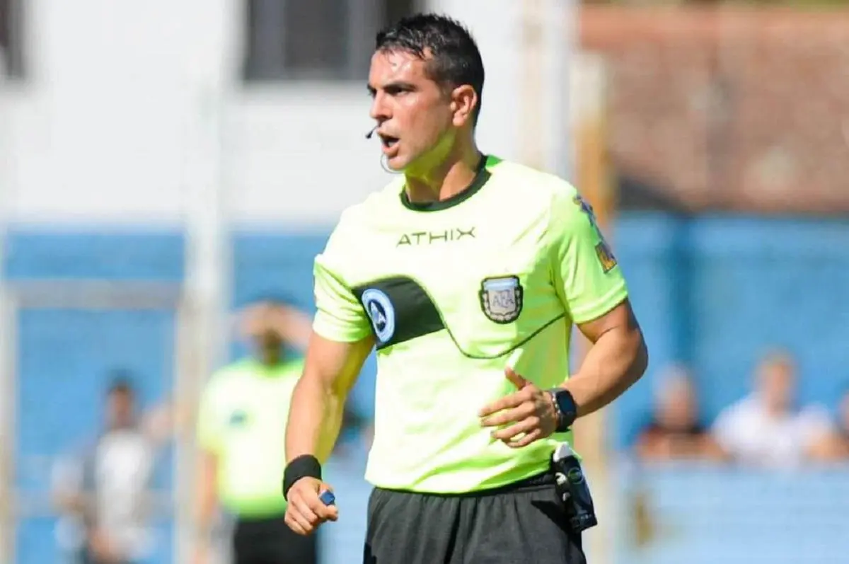 Javier Delbarba dirigirá el cruce entre Colón y For Ever por la Primera Nacional
