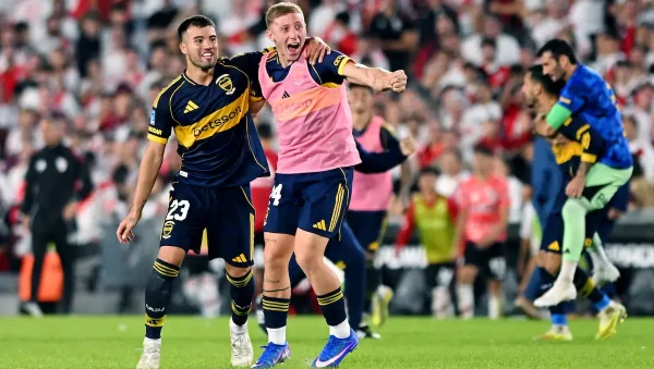 Arruabarrena dejó a cuatro futbolistas fuera del grupo principal de Boca