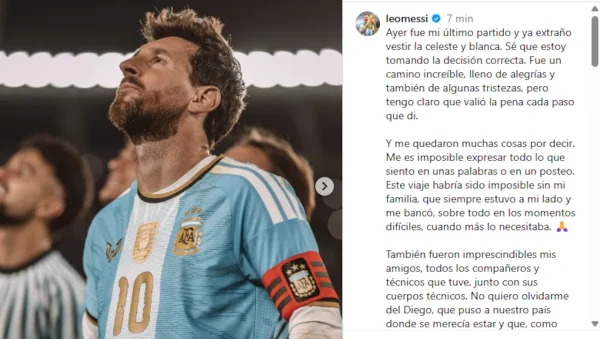 Lionel Messi con la camiseta argentina durante su despedida en el Monumental y la carta que publicó en Instagram