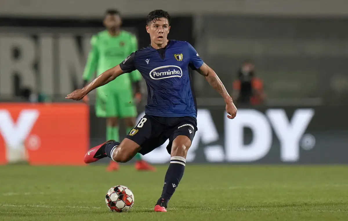 Boca analiza a Nehuén Pérez como alternativa para reforzar la defensa