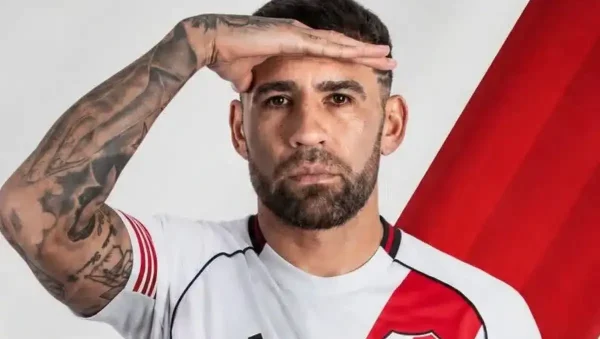 Nicolás Otamendi evalúa incorporarse de inmediato al plantel de River