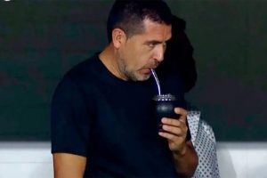 Boca, eliminado y sin DT: los hinchas estallan contra la dirigencia