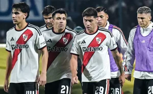 Gimnasia golpeó sobre el final y dejó a River sin reacción