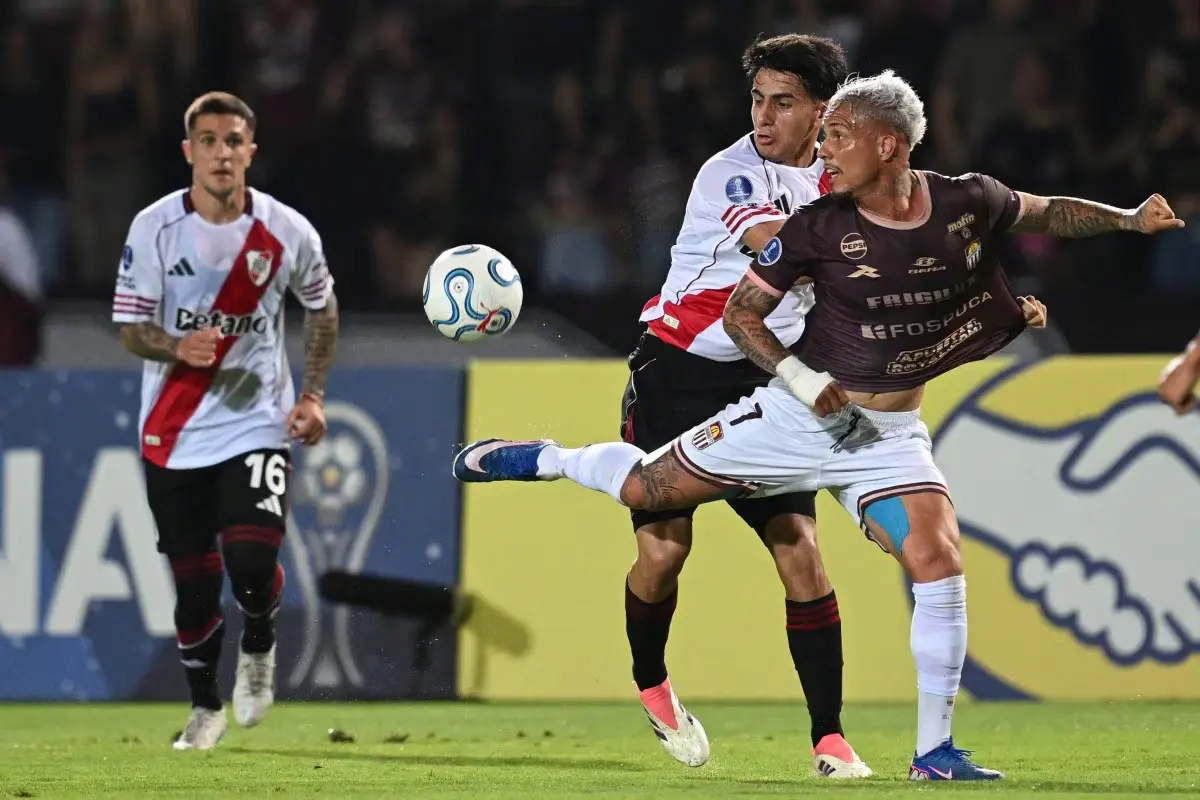 River sufrió, resistió y ganó un partido inolvidable ante Carabobo en Venezuela