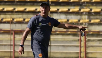 Fin de ciclo: Sarmiento despidió a Roberto Marioni
