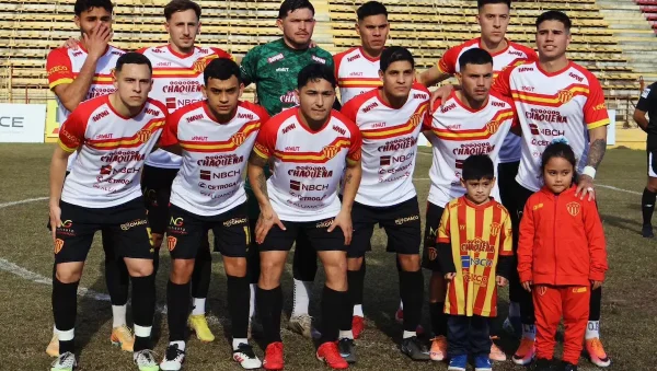 Sarmiento repite equipo ante Gimnasia por la permanencia