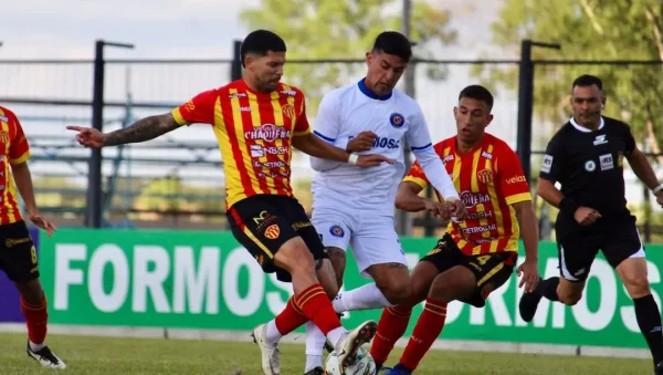 Sarmiento enfrenta a Antoniana con la urgencia de ganar