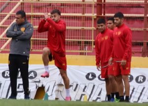 Sarmiento ajusta su once para recibir a Sol de América