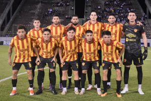 Sarmiento busca levantar cabeza frente a Crucero del Norte