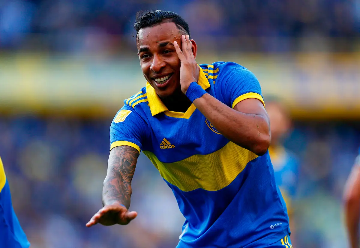 Villa se acerca a Boca y dejó un mensaje para Figal tras el triunfo por Copa Argentina