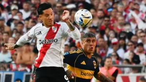 Sebastián Driussi y Ayrton Costa en el último Superclásico