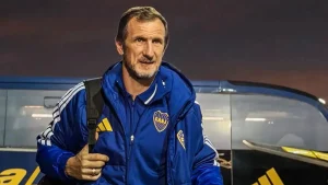 Arruabarrena define cambios en Boca para el cruce con Estudiantes